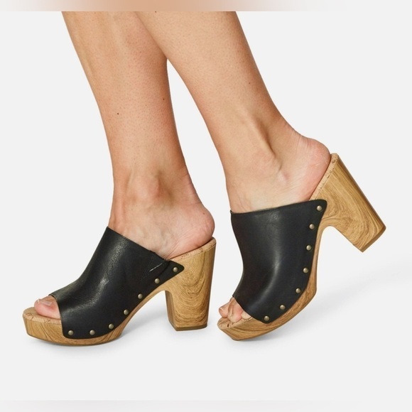 Kork-Ease Danika Platform Sandal - Picture 2 of 16